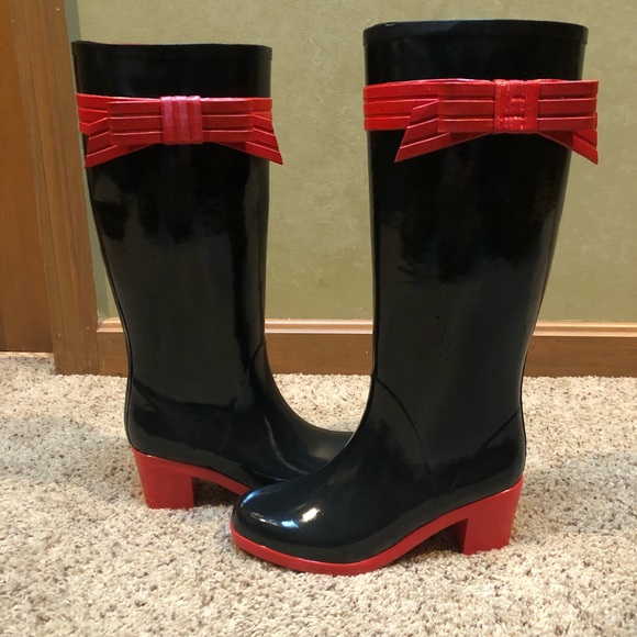 kate spade Shoes - Kate Spade Heeled Red Black Bow Rain Boots, Size 7